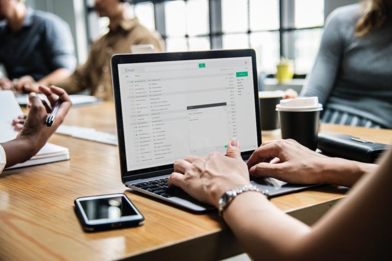 Cómo enviar e-mails en frío para conseguir clientes